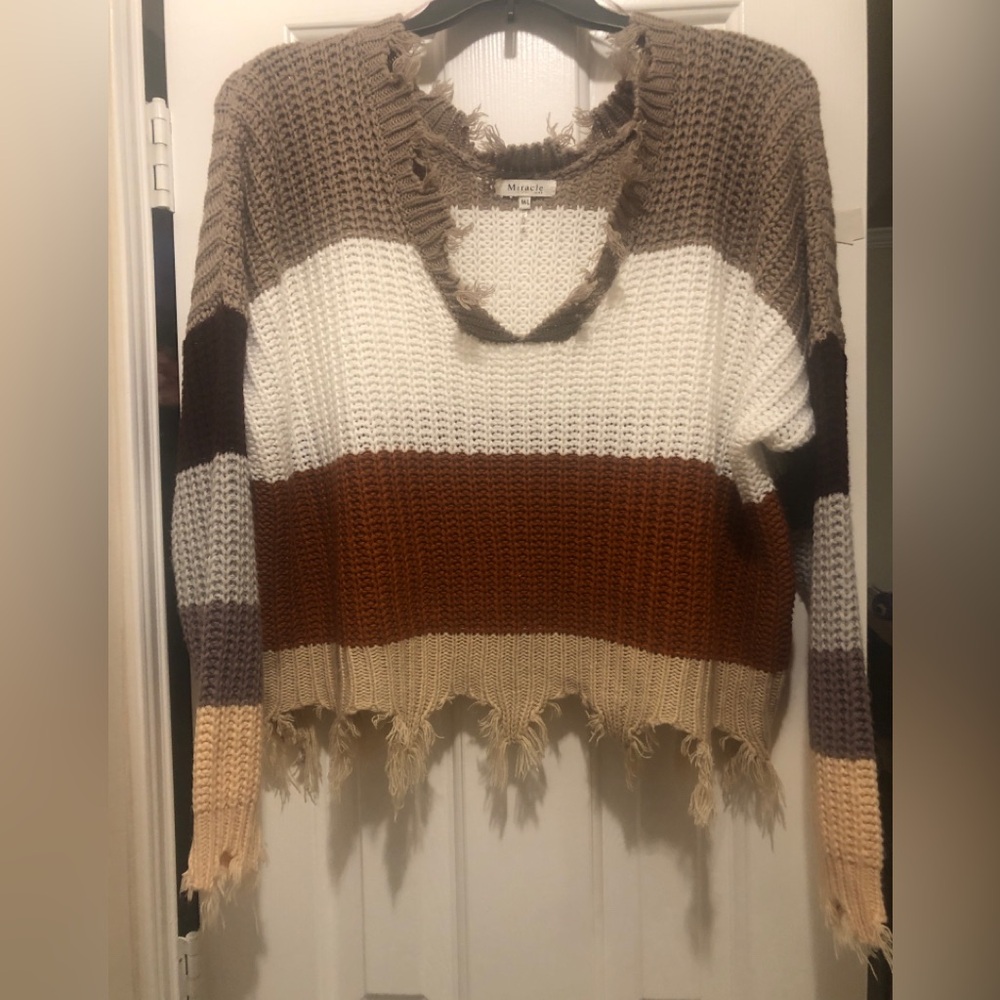 M/L Miracle USA Distressed Sweater. Tan, Cream, Rust, Burgundy.  New w/o tag.